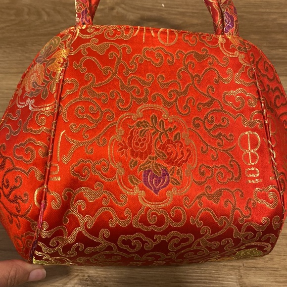 Vintage Red & Gold Asian Inspired Print Purse - Picture 5 of 8